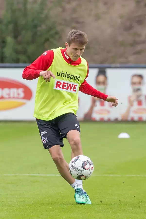 Niklas Hauptmann unmittelbar vor dem Schuss