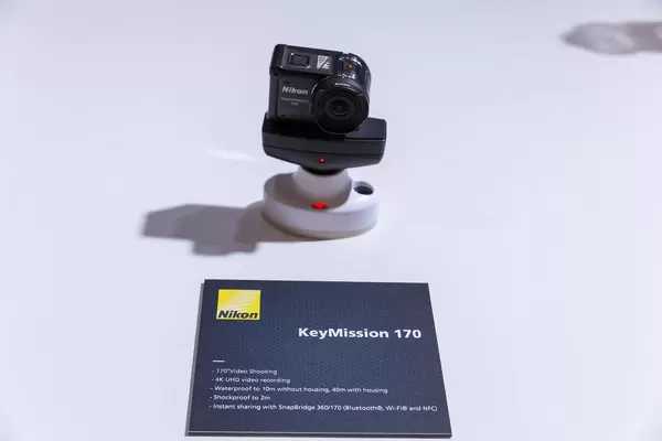 Nikon: Key Mission 170