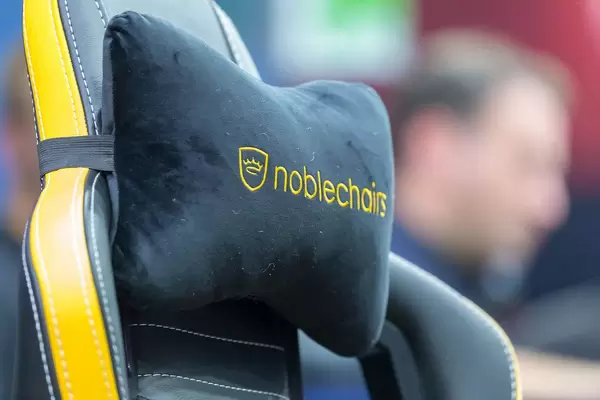 noblechairs gaming chair LeFloid Edition at Gamescom 2018