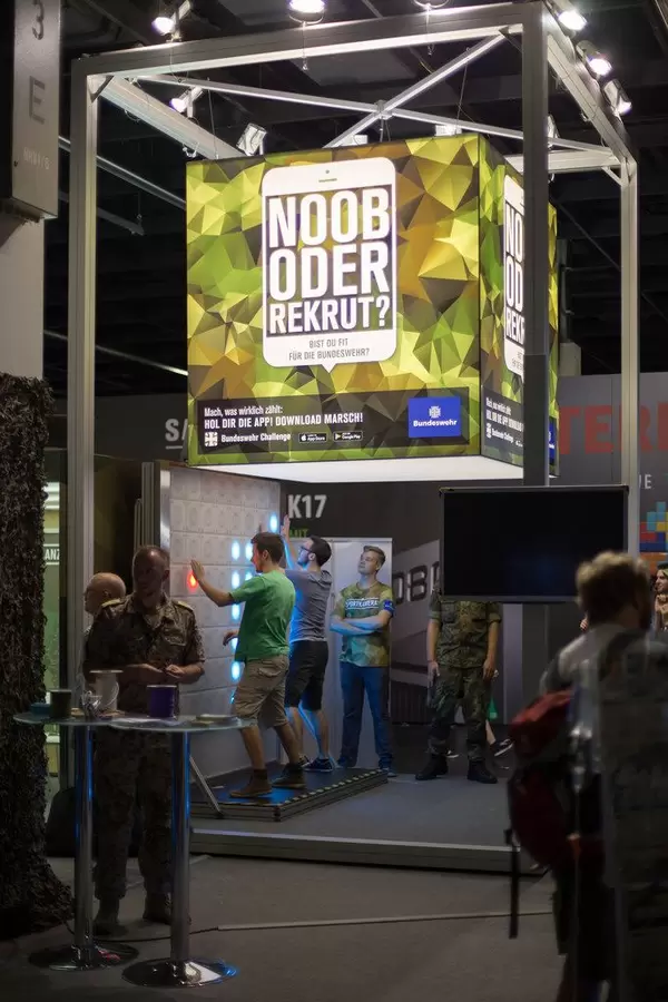 Noob oder Rekrut beim Bundeswehrstand