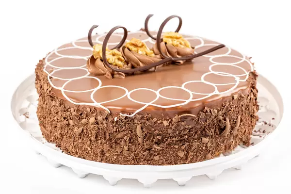 Nut cake with meringue and walnuts