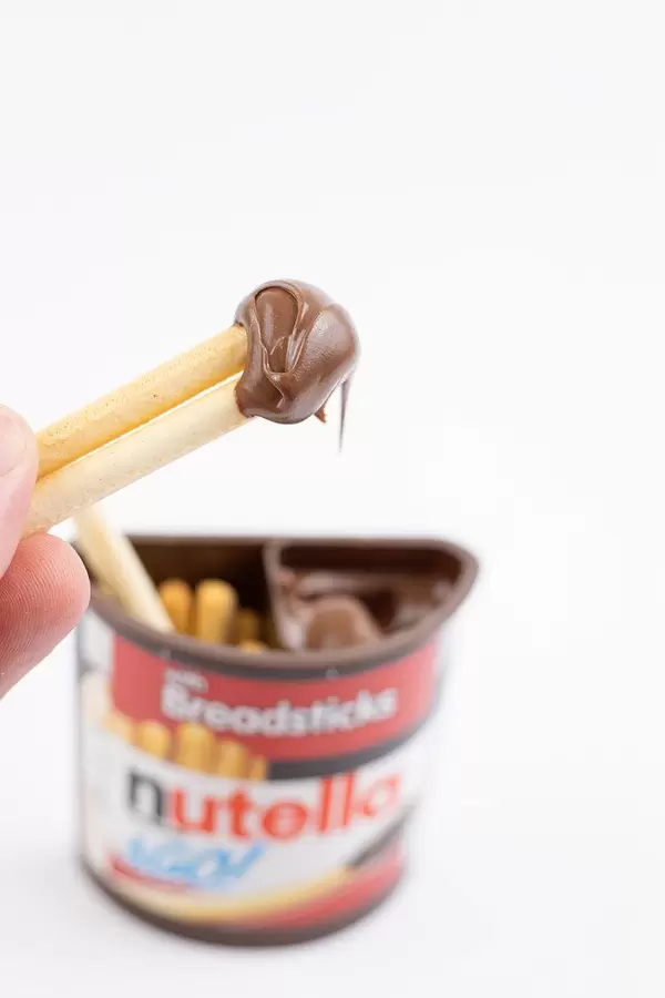 Nutella Sticks with melting cream