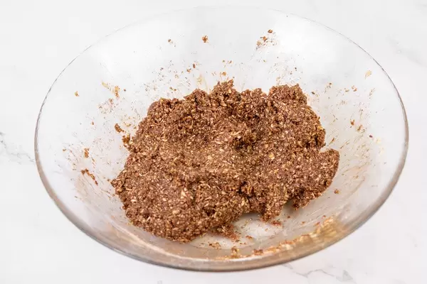 Oatmeal with Almonds and Cocoa mixture for energy balls (Flip 2019)