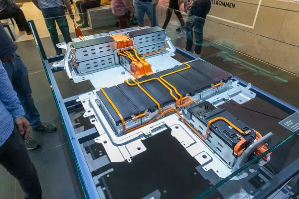 Offengelegte Opel Corsa-e Elektroauto Schnelllade-Batterie