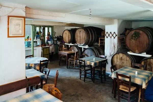 Oldschool authentic restaurant in downtown Athens