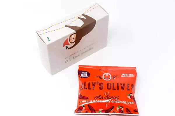 Ollys Olives - Grüne Oliven mit Chili und Rosmarin aus dem zweiten Türchen des veganem Foodist Active Adventskalender