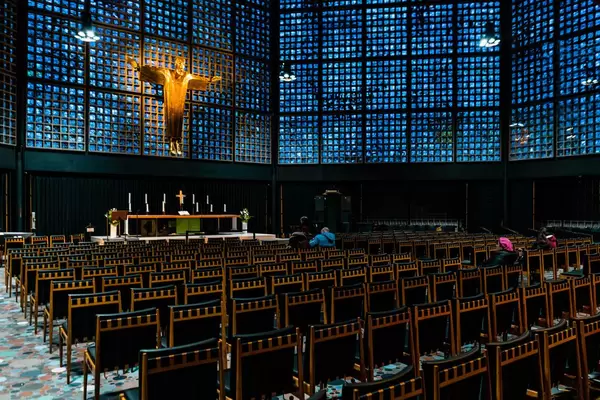 Overlook of Interior of FOYER an der Gedächtniskirche