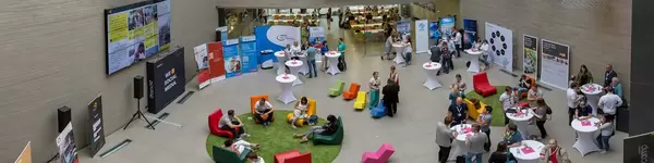 Pano des Besucherbereichs beim Barcamp 2018 Koblenz