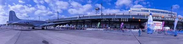 Panorama des Flughafens Berlin Tempelhof
