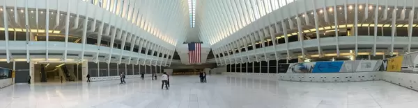 Panorama in der World Trade Center PATH-Station in New York City, USA