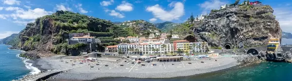 Panorama: Ponta do Sol in Madeira