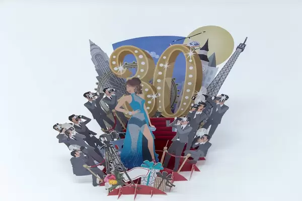 Papiermodel zum 30. Geburtstag / Jubiläum, mit einer Frau im Rampenlicht und vielen Fotografen am roten Teppich