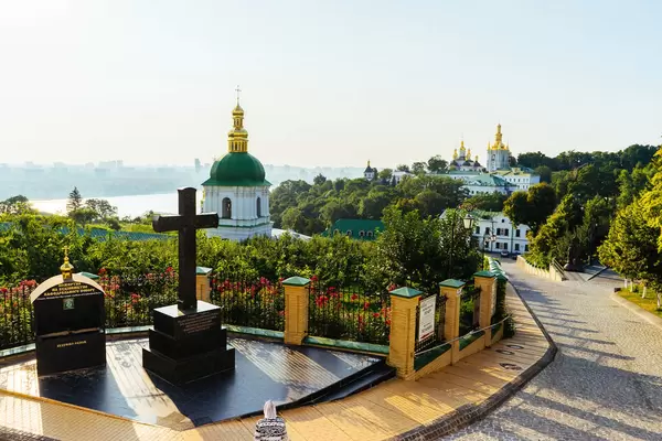 Park in the territory of Kiev Pechersk Lavra / Park im Gebiet der Kiewer Lawra