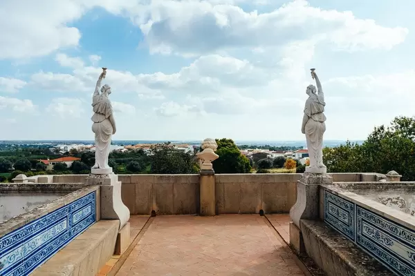 Passage in old Portuguese palace in Estoi (Flip 2019)