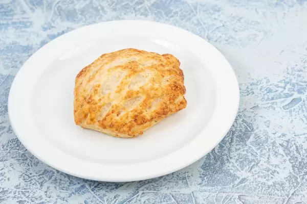 Pastry with Cheese and Ham (Flip 2019) (Flip 2019)