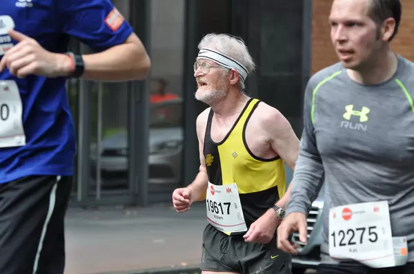 Paul Averhoff Doppelgänger?