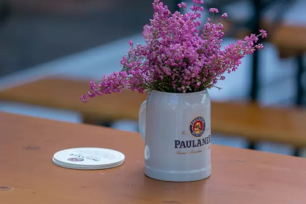 Paulaner-Biergarten auf dem IFA Oktoberfest