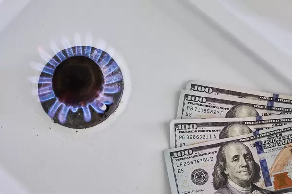 Paying for gass, natural gas prices rising concepts