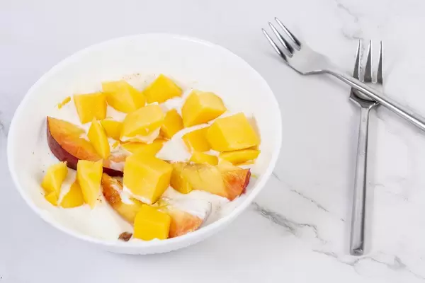 Peaches and Mango in the Greek Yogurt (Flip 2019)