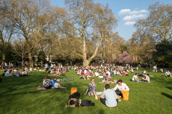 People enjoying a sunny day in the Park