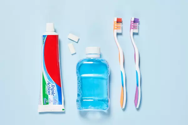 Personal dental care set