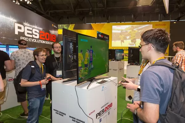 PES2018 Gaming-Ecke - Gamescom 2017, Köln
