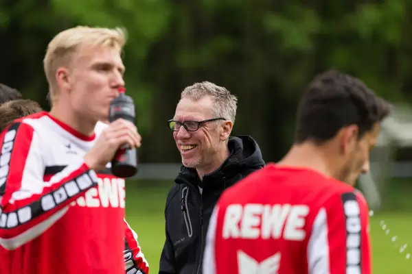 Peter Stöger lachend