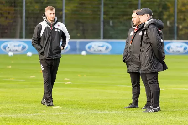 Peter Stöger und Manfred Schmid beim Training am 13.11.2017