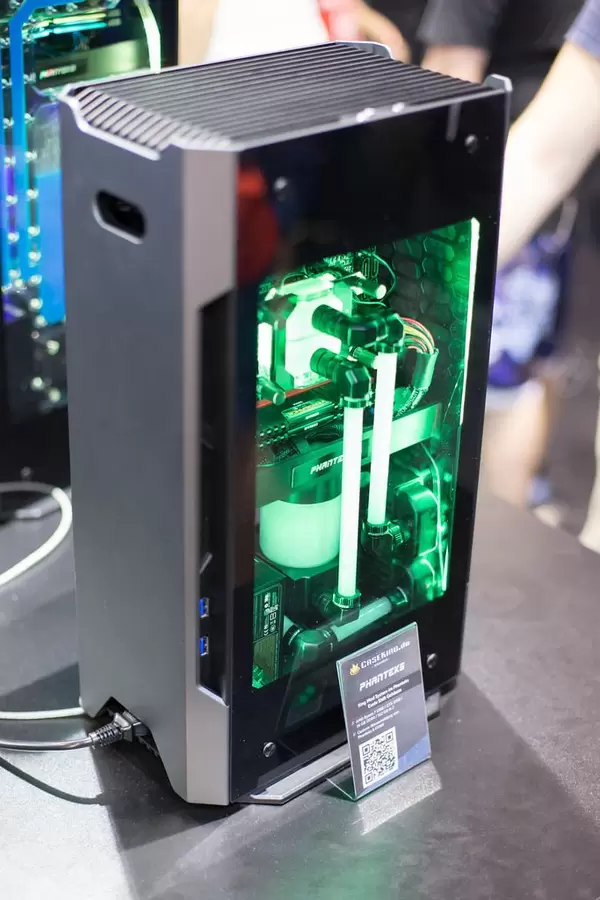 Phanteks PC von Caseking