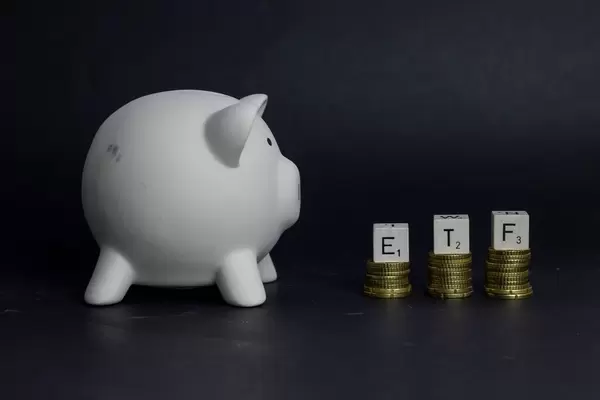 Piggy bank with ETF text