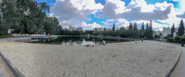 Pioniersky prud pond with a beach in Moscow