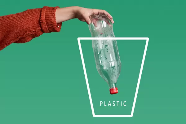 Plastic bottle recycling