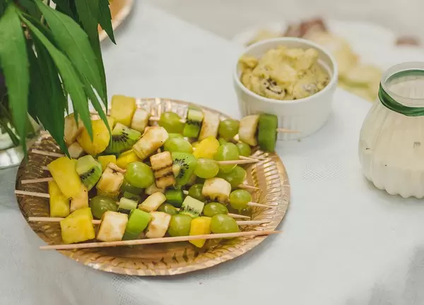 Plate OF Fresh Kiwi, Banana And Grape Pieces (Flip 2019)