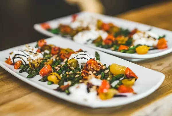 Plate of Grilled Spinach and Tomatoes With Cream Sauce (Flip 2019)