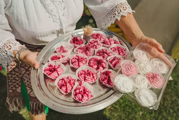 Plate Of White And Pink  Soft Confectionery Zefirs Of Berries (Flip 2019)