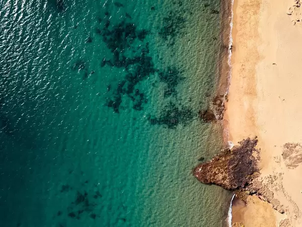 Playa de Papagayo beach from up above / Playa de Papagayo Strand von oben