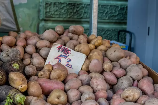 Potato on marketplace