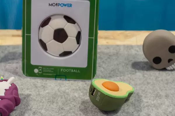 Powerbank in Form einer Avocado von Mojipower