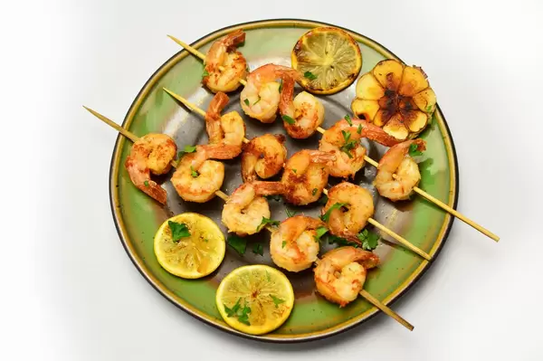 Prawns with lemon