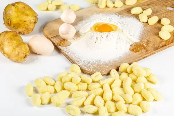 Preparation of dough for potato gnocchi
