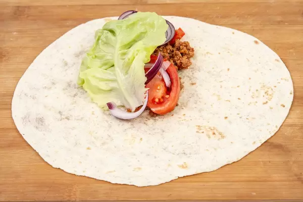 Preparing Tortilla with Minced meat Tomato Lettuce (Flip 2019)