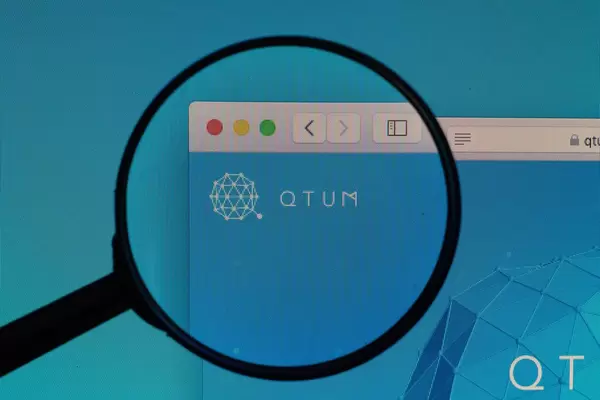 QTUM logo under magnifying glass