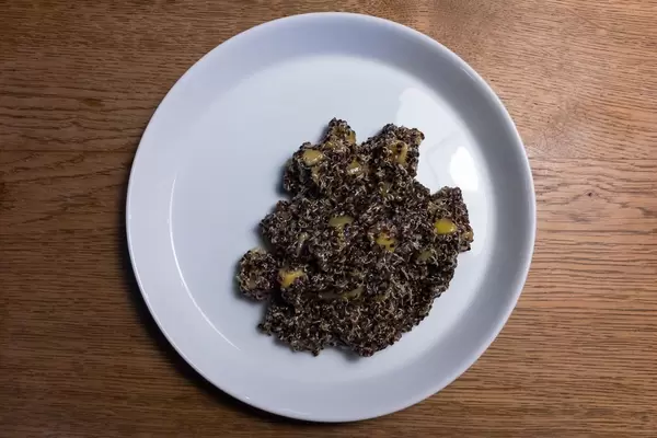 Quiona-Mango-Apfel-Salat bei temma