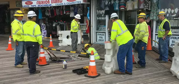 "Teamwork" on Boardwalk Atlantic City