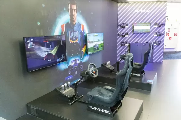 Racing Gaming Set mit Playseat and G29 Driving Force Racing Wheel by Logitech with pedals