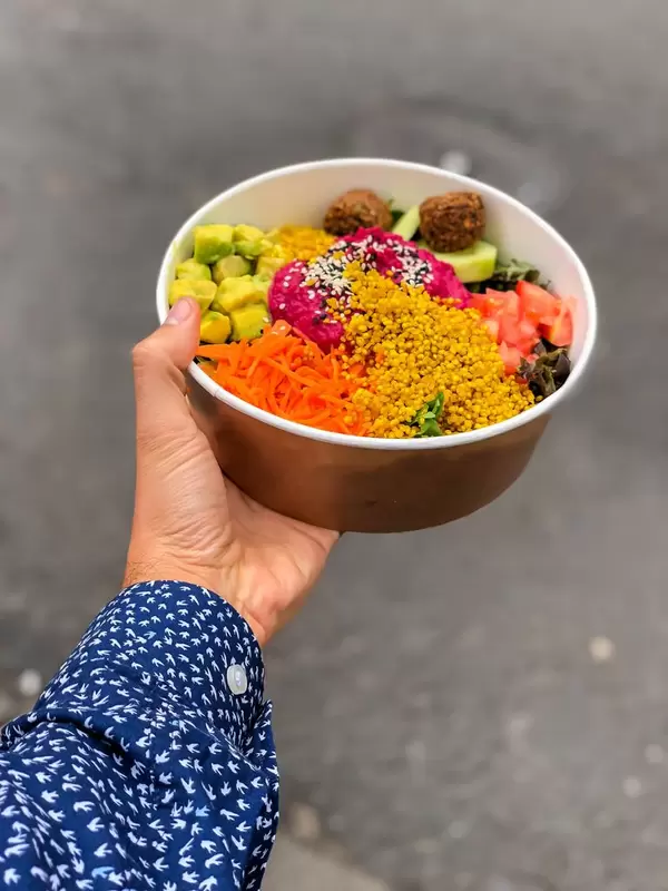 Rainbow Bowl in Hand