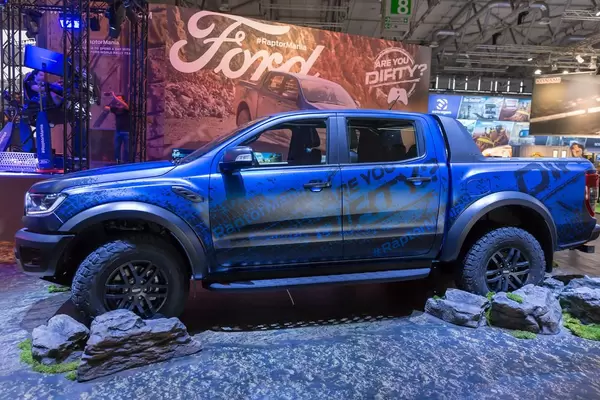 Ranger Raptor Pick-up am Messestand von Ford auf der Gamescom