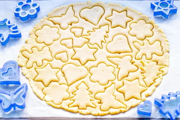 Raw pastry dough and different shapes (Flip 2019) (Flip 2019)