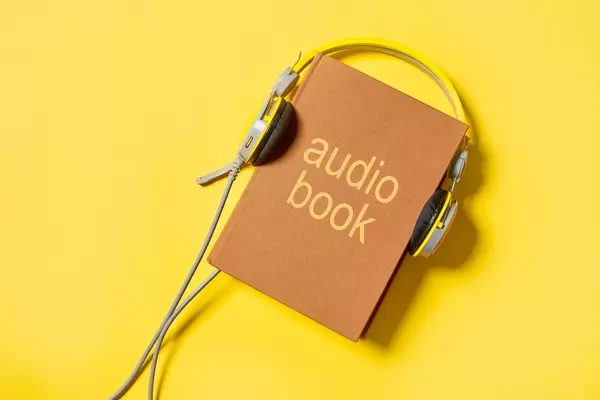 Reading or listening audiobook