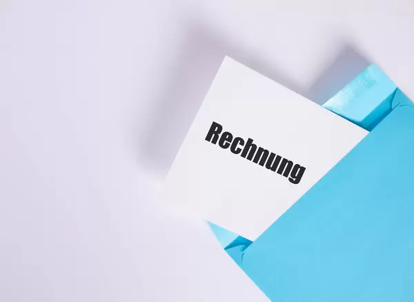 Rechnung text with an envelope